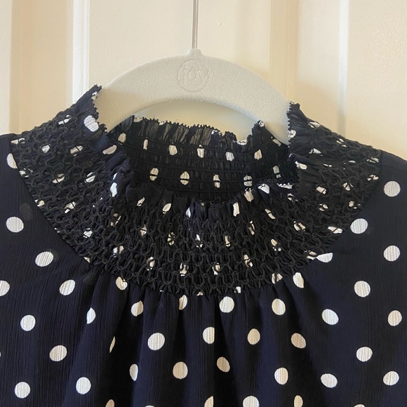 J.Crew Smocked Dot Crinkle Chiffon Top Size Small Polka Dot Black Blouse - Picture 6 of 7